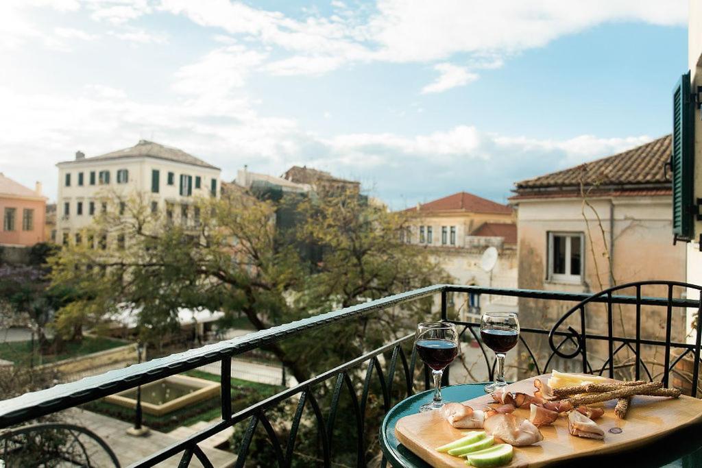 Corfu  Deluxe Town Hall Square Flat In Historical Center 2 מראה חיצוני תמונה